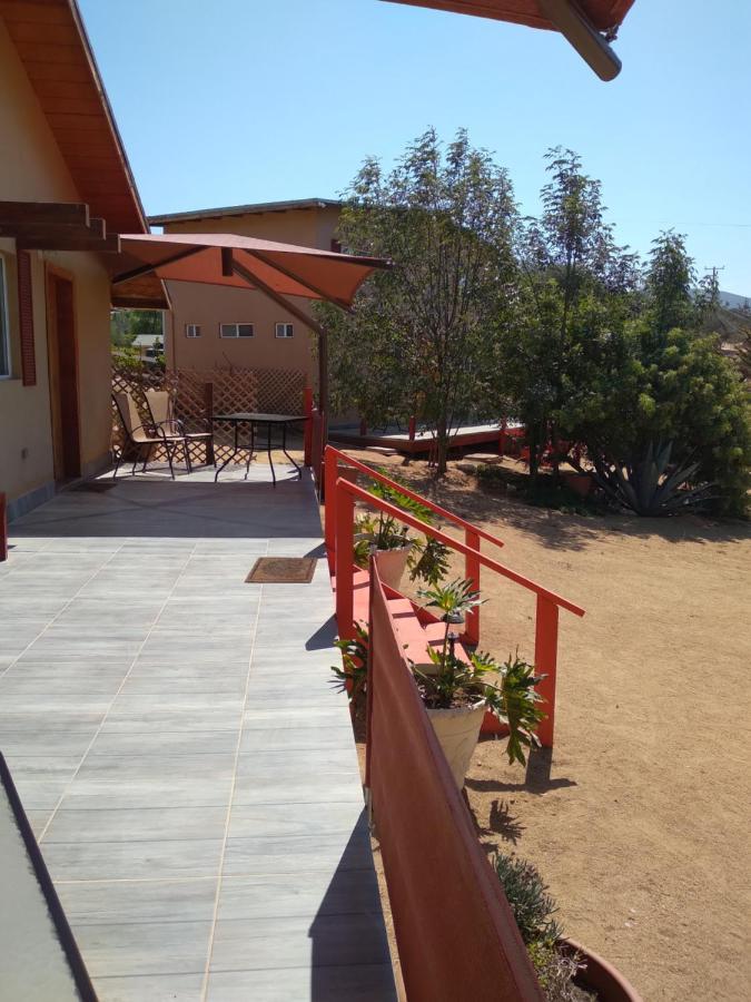 Posada Soleil Bed & Breakfast บาเย เด กัวลาลูเป ภายนอก รูปภาพ