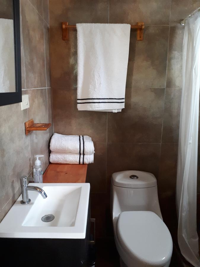 Posada Soleil Bed & Breakfast บาเย เด กัวลาลูเป ภายนอก รูปภาพ